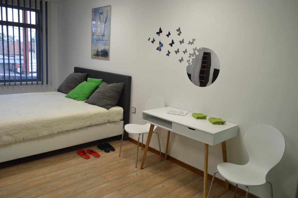 Vasarely Luxury Flat Apartment Сату Маре Екстериор снимка